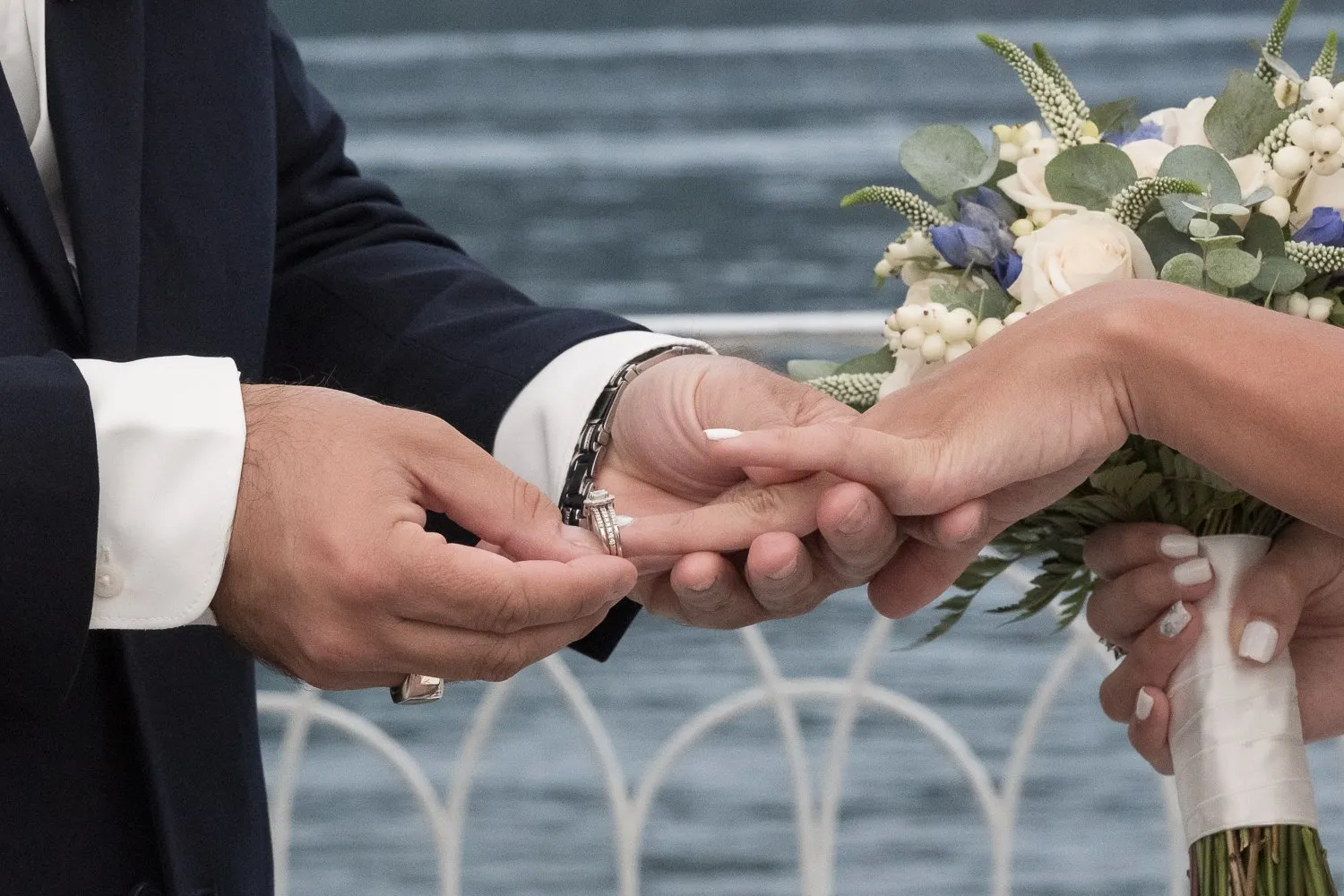 07.jpg elopement in lake como