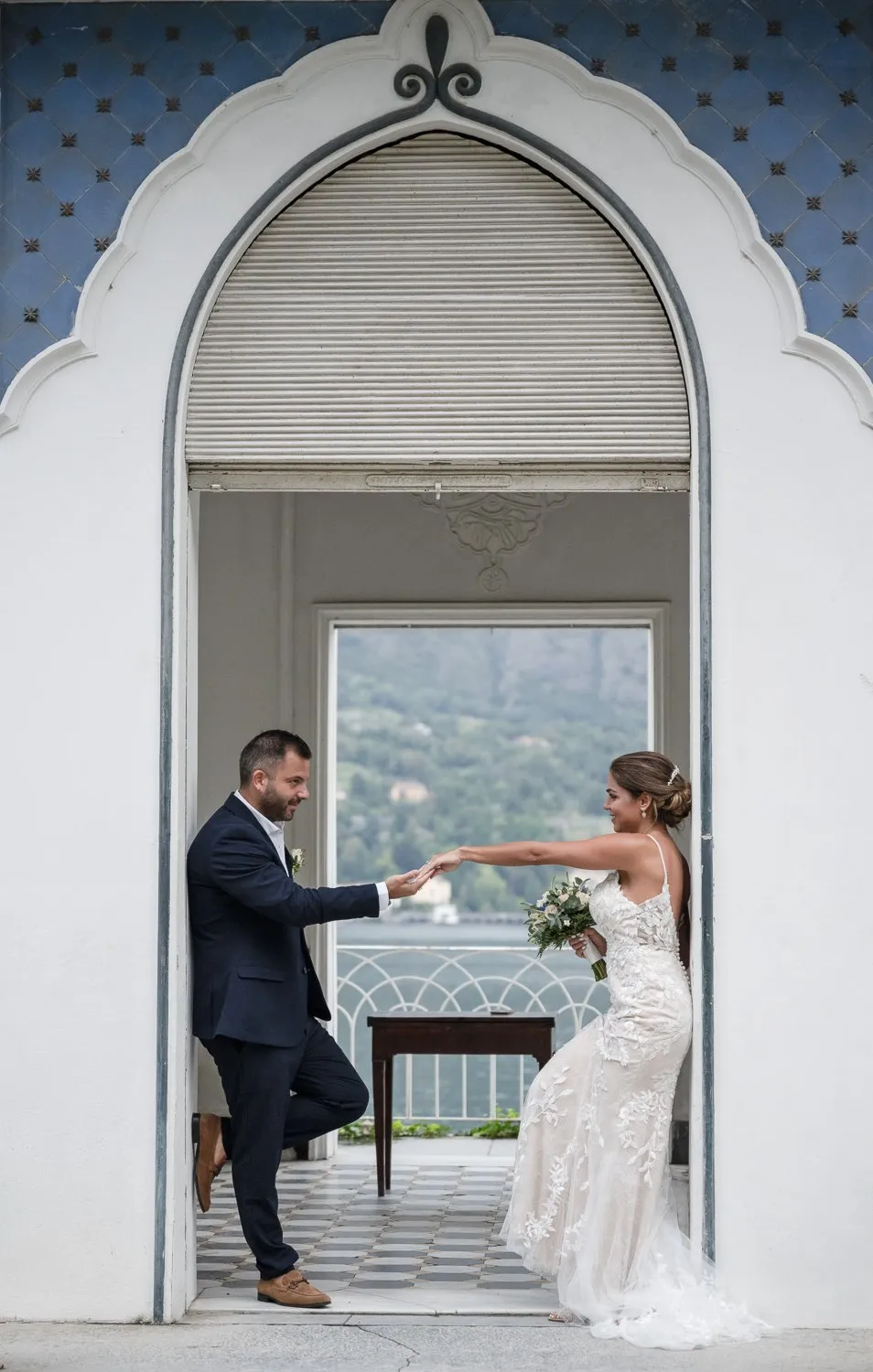 16.jpg elopement in lake como
