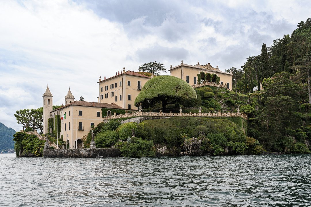 luxury wedding photographer